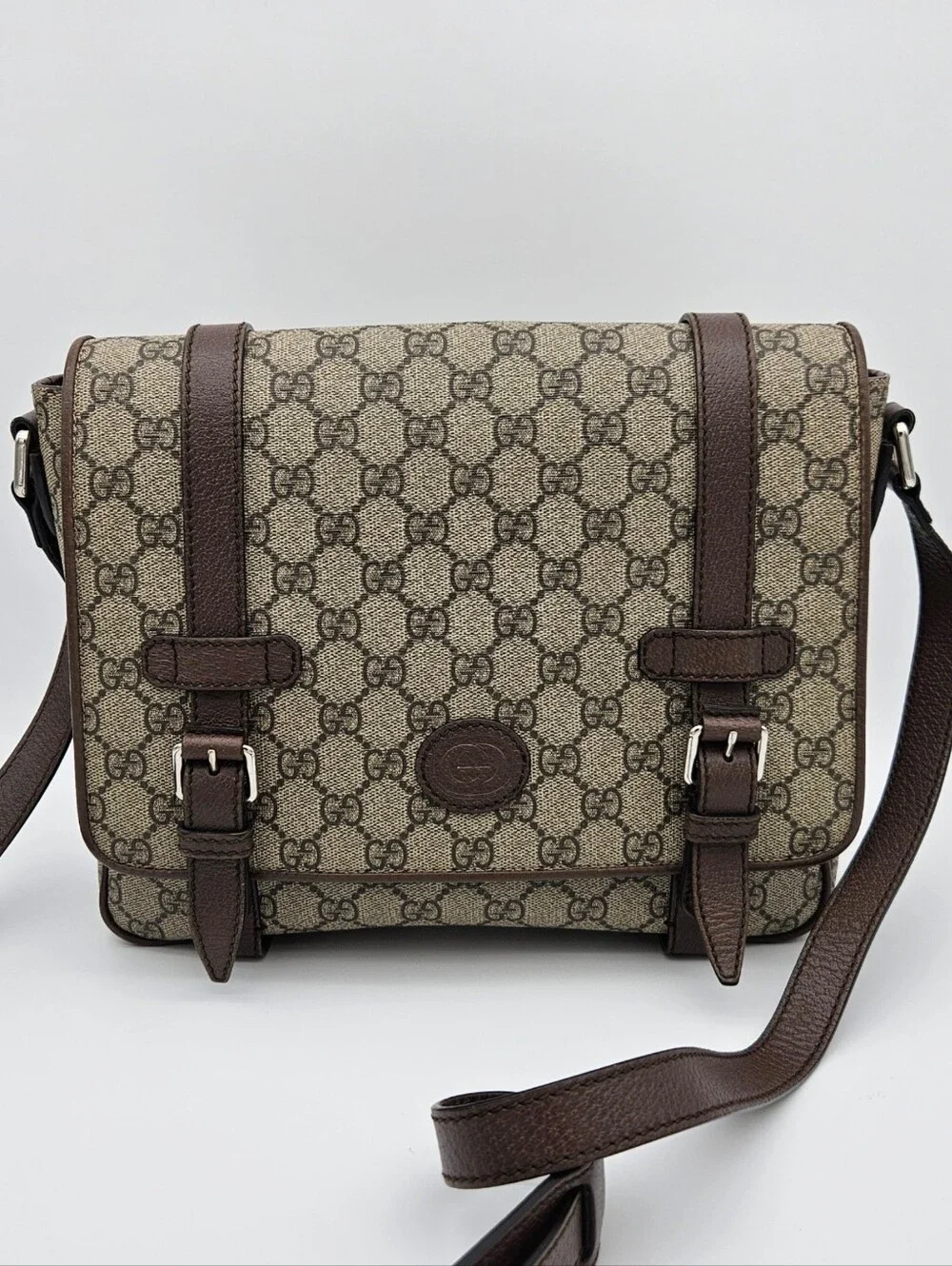 Authentic Gucci GG Supreme Shoulder Bag #4402M